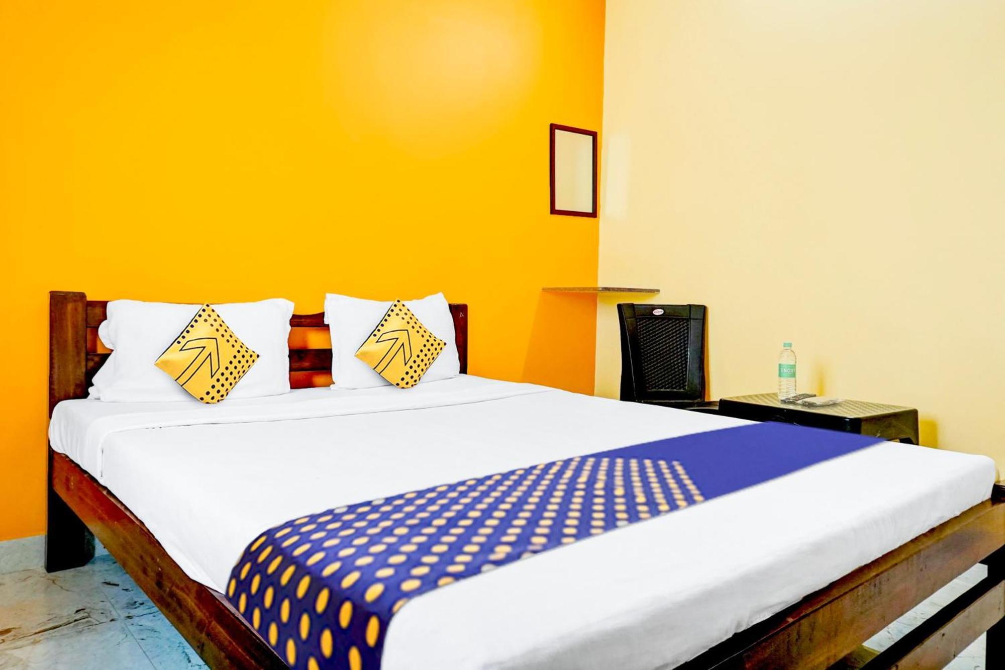 קולהאפור Spot On Hotel Shree Samarth Lodging מראה חיצוני תמונה