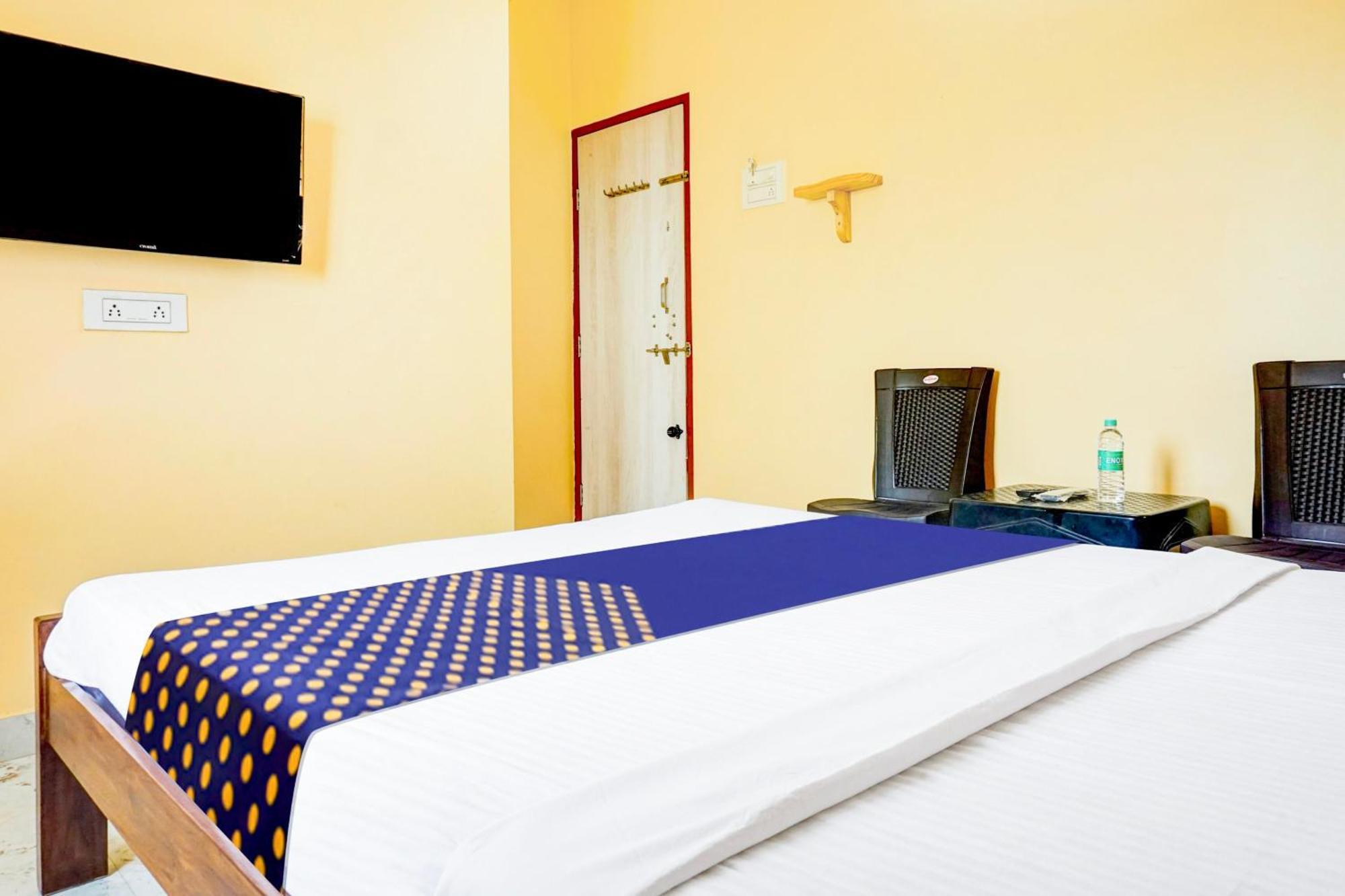 קולהאפור Spot On Hotel Shree Samarth Lodging מראה חיצוני תמונה